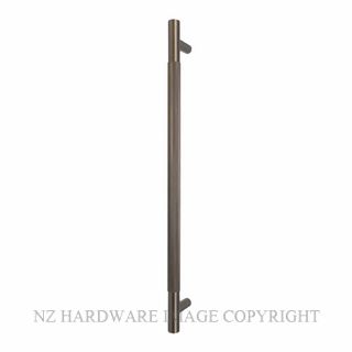 WINDSOR 8354-FF-GN LINEAR KNURL PULL HANDLE (FF) 450MM GRAPHITE NICKEL