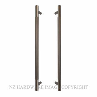 WINDSOR 8354-GN LINEAR KNURL PULL HANDLES (B-B) 450MM GRAPHITE NICKEL