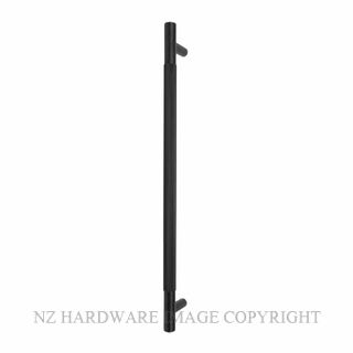 WINDSOR 8354-RF-BLK LINEAR KNURL PULL HANDLE (RF) 450MM MATT BLACK