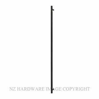 WINDSOR 8361-FF-BLK PLAIN PULL HANDLE (FF) 900MM MATT BLACK
