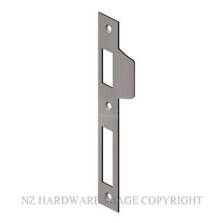 YALE P33135LH LOCKWOOD STRIKER SS LH 202MMX44.5MM SATIN STAINLESS