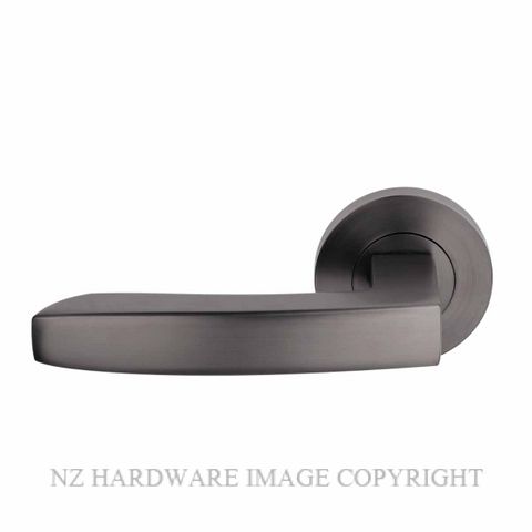 WINDSOR 9022-9052 GN CORBEL LEVER ON ROSE GRAPHITE NICKEL