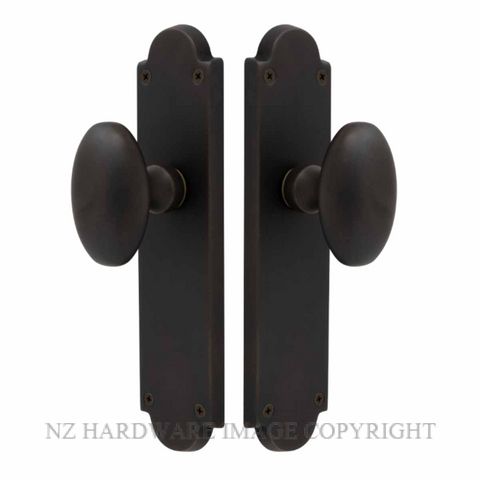 WINDSOR 5073-5076 CAMDEN OVAL KNOB ON PLATE DARK ROMAN BRASS