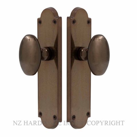 WINDSOR 5073-5076 CAMDEN OVAL KNOB ON PLATE ANTIQUE BRONZE