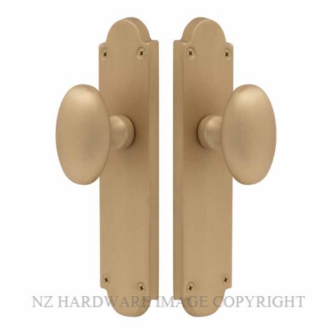 WINDSOR 5073-5076 CAMDEN OVAL KNOB ON PLATE MATT SATIN BRASS