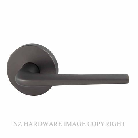 SCHLAGE SIERRA G MEDIO PLUS HANDLES GRAPHITE