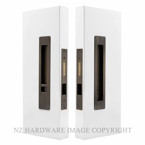 WINDSOR 5710 LUME SLIDING DOOR PRIVACY SET SNIB-BLANK  OIL RUBBED BRONZE
