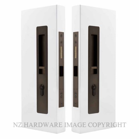 WINDSOR 5730 LUME SLIDING DOOR LOCKSET  KEY-KEY COCOA BRONZE