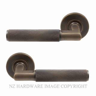 WINDSOR 8411 OR NIDO LUMINA DIAMOND KNURL LEVER SET OIL RUBBED BRONZE