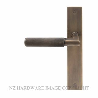 WINDSOR 8413RD OR NIDO LUMINA DIAMOND KNURL RH DUMMY LEVER ON PLATE SET OIL RUBBED BRASS