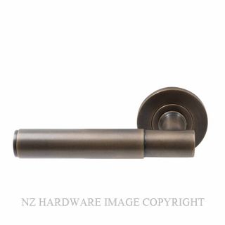 WINDSOR 8421 - 8472 OR VERGE PLAIN LEVER ON ROSE OIL RUBBED BRONZE