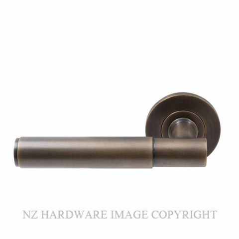 WINDSOR 8421 - 8472 OR VERGE PLAIN LEVER ON ROSE OIL RUBBED BRONZE