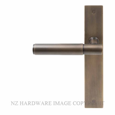 WINDSOR 8423 - 8477 OR VERGE PLAIN LEVER ON PLATE OIL RUBBED BRONZE