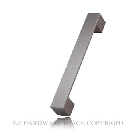 MARDECO 4420 LIVO CABINET HANDLES