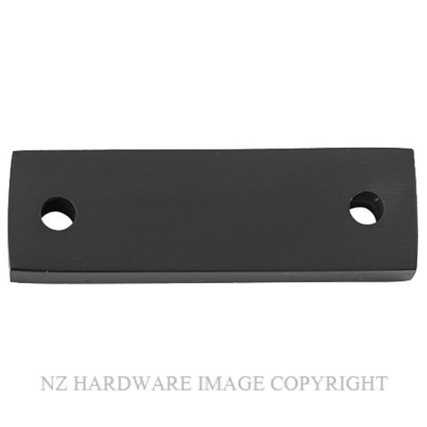 TRADCO 1825 MB ADAPTOR PLATE SQUARE FASTENER MATT BLACK