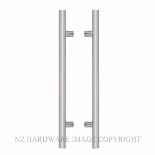 WINDSOR 7026 SS 600MM PULL HANDLE PAIR SATIN STAINLESS