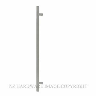 WINDSOR 7096-RF SS 1200MM PULL 25MM SQ SINGLE STAINLESS STEEL