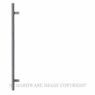 WINDSOR 7142 SS 32MM ROUND OFFSET PULL 900MM OA STAINLESS STEEL 304