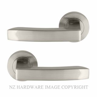 WINDSOR 9022-9052 BN CORBEL LEVER ON ROSE BRUSHED NICKEL