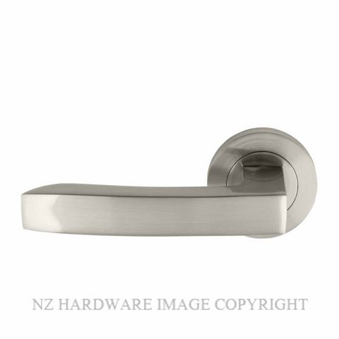 WINDSOR 9022-9052 BN CORBEL LEVER ON ROSE BRUSHED NICKEL