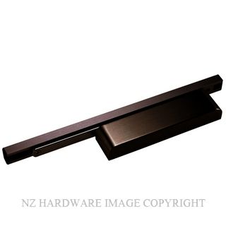 WINDSOR 724-11-5 BK DOOR CLSR 2-4 HO SLIDE ARM + COVER MATT BLACK