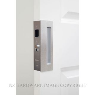 CL400 SINGLE DOOR PRIVACY SET LEFT HAND MAGNETIC 33-40MM