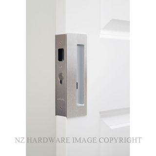 CL400 SINGLE DOOR PRIVACY SET WITH EMERGENCY RELEASE LEFT HAND 46-52MM