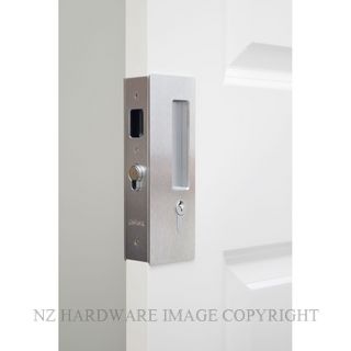 CL400 SINGLE DOOR SET DOUBLE KEY LOCKING MAGNETIC 46-52MM