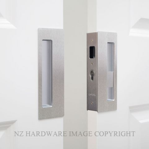 CL400 DOUBLE DOOR PRIVACY SET WITH EMERGENCY RELEASE RIGHT HAND 40-46MM