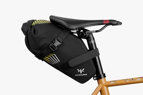 The Apidura Expedition Waist Belt Adds 1L of On-Body Storage 