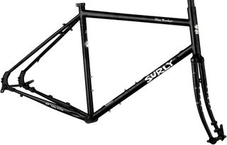 Surly Disc Trucker FM/set 50cm 26 Black