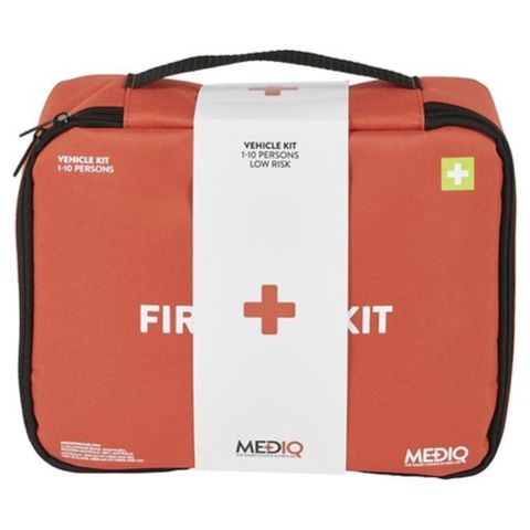 ESSENTIAL VEHICLE FIRST AID KIT