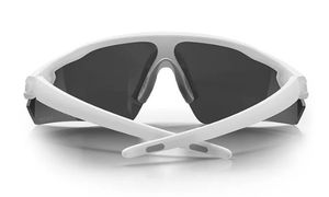 Phantoms Matte White Polarised Lens Barcode: 0726436144377