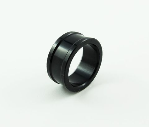 SPACER/STUB/17MM X 10/ALU/BLACK