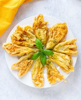 BAT 5x1kg ZUCCHINI FLOWERS MOZZA/PARMESA