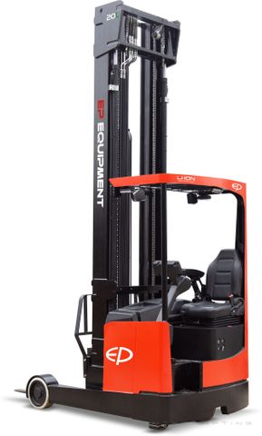 CQD20L-11000 // PRO 2.0t seated reach truck with 17.3kWh LFP battery and 11.0m triplex moving mast