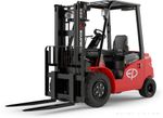 EFL303-4800 // MID 3.0t yard forklift with 16.4kWh LFP battery and 4.8m triplex container mast