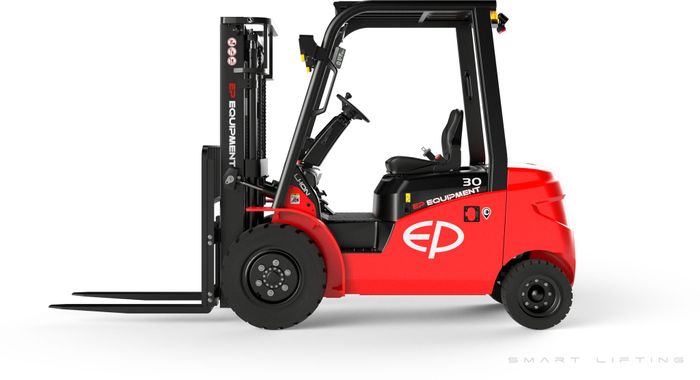 EFL303-4800 // MID 3.0t yard forklift with 16.4kWh LFP battery and 4.8m triplex container mast