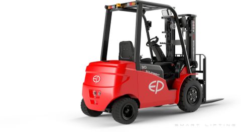 EFL303-4800 // MID 3.0t yard forklift with 16.4kWh LFP battery and 4.8m triplex container mast