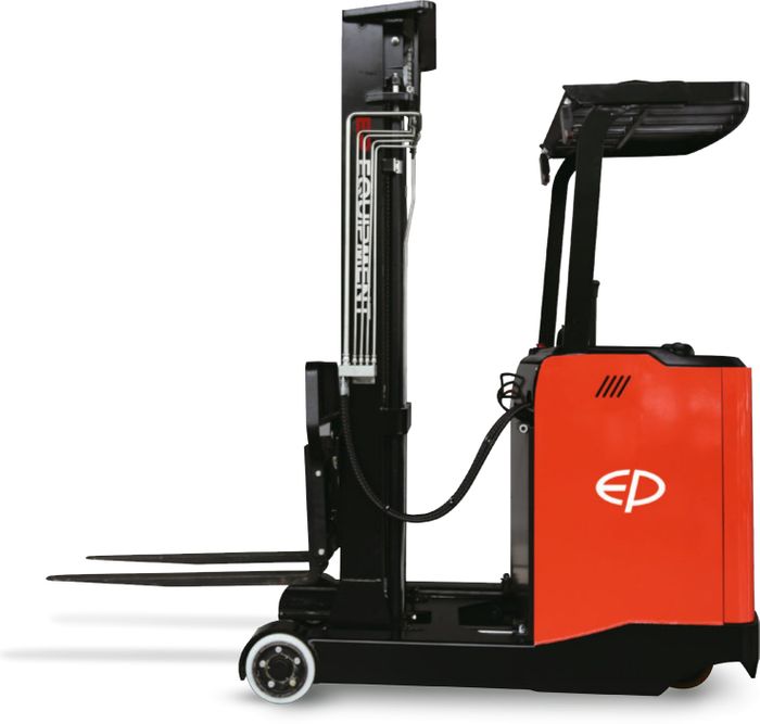 CQD15SL-4500 // PRO 1.5t moving-mast reach truck with 17kWh LFP battery and 4.5m triplex mast