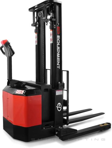 ES14-30WA-5000 // PRO 1.4t straddle stacker with 5.0kWh wet battery and 5.0m triplex mast