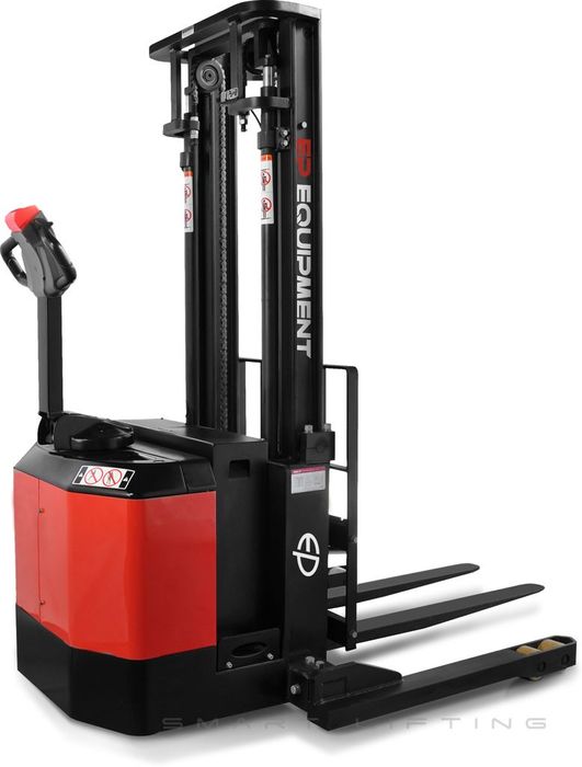 ES14-30WAL-5000 // PRO 1.4t straddle stacker with 5.0kWh LFP battery and 5.0m triplex mast