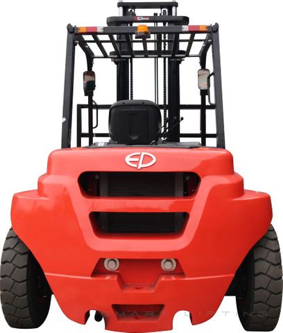 CPCD50T8-4500 // Diesel 5.0t yard forklift with Isuzu 6BG1 engine and 4.5m triplex mast