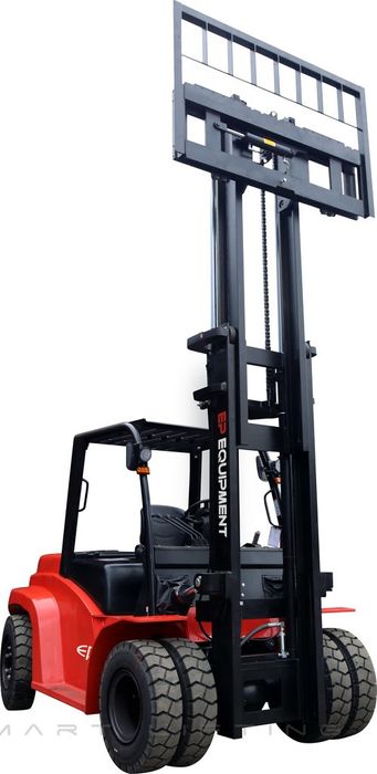 CPCD50T8-4500 // Diesel 5.0t yard forklift with Isuzu 6BG1 engine and 4.5m triplex mast