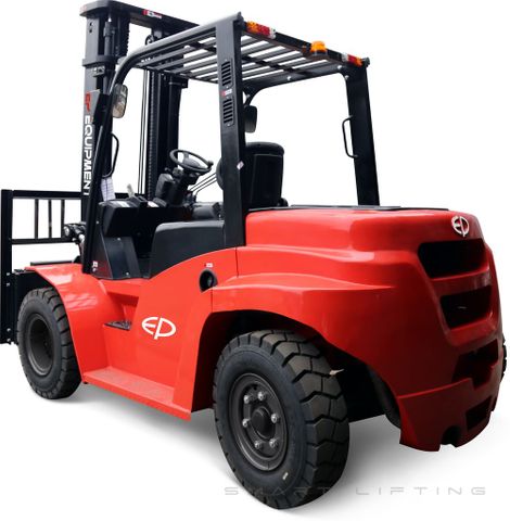 CPCD60T8-4500 // Diesel 6.0t yard forklift with Isuzu 6BG1 engine and 4.5m triplex mast