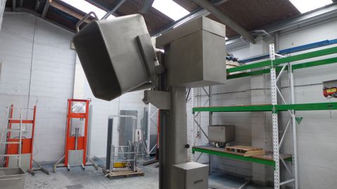 EO2500 // Eurover 1800-2500mm LH column lifter for DIN9797 Eurobins, 400V 3-ph mains