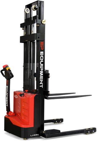 ES10-22DML-3000 // SME 1.0t straddle stacker with 2.0kWh LFP battery and 3.0m duplex mast