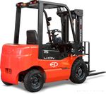 EFL252-4800 // BASE 2.5t yard forklift with 16.4kWh LFP battery and 4.8m triplex container mast