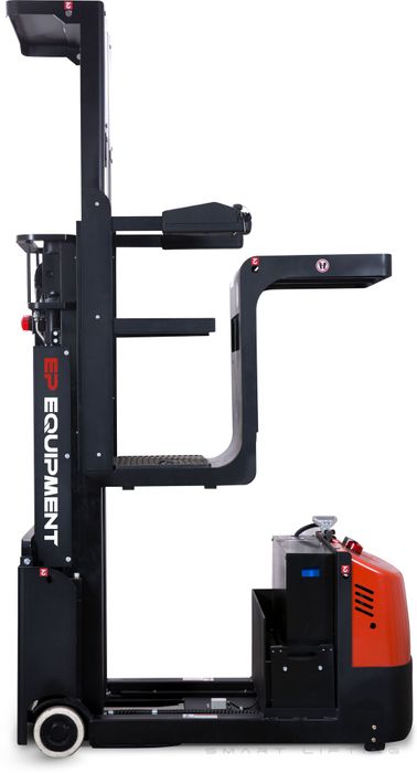 JX1-4100 // PRO mobile order picker with 4100mm lift height and 6.5kWh lead-acid battery