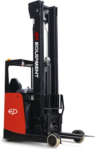 CQD16RV2-4500 // PRO 1.6t seated reach truck with 24kWh wet battery and 4.5m triplex moving mast